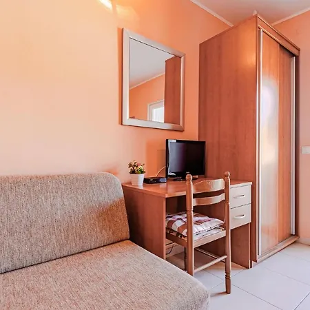 Pet Friendly In Zrnovska Banja * Korcula Town