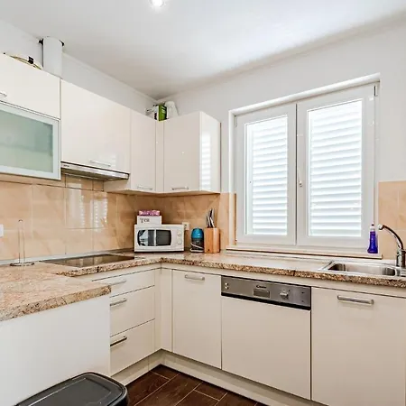 Pet Friendly In Zrnovska Banja * קורצולה