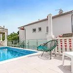 Pet Friendly In Zrnovska Banja *