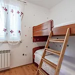 Σπίτι διακοπών Pet Friendly In Zrnovska Banja